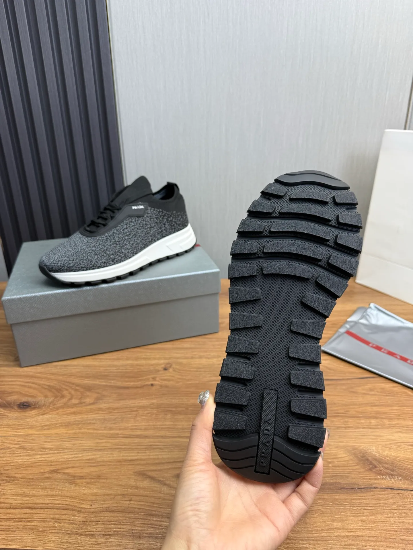Men's shoes 💰500💰 [PRADA] Men's shoes are popular in the counter, official website is synchronized, 1 high-quality shipment ✔️Original fly-woven cowhide + cowhide lining, original original bottom, 38-45 (45 customized, non-refundable)